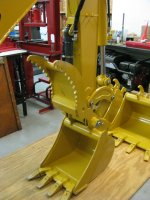 John Deere 110 Thumb Install 012.JPG