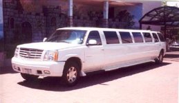 512599-2002escalade.jpg