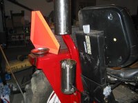 557594-chain holder.JPG
