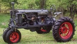 Farmall Reuglar.JPG