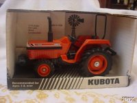 2-219166-kubtoyone16.JPG