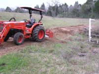 598504-tractordam4out.jpg