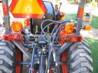 472231-tractor.jpg