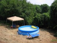 473461-pool-003tractor3.jpg
