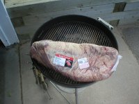 561023-brisket too big (600 x 450).jpg