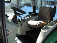 JD3320 SEAT.jpg