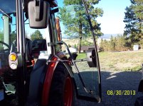 Tractor glass 001.jpg