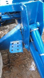 backhoe_subframe_crack_left_small_photo.jpg