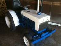 tractor2.JPG