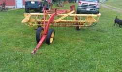 New Holland 256 Rake - picture 7-30-13.jpg New Holland 256 Rake - picture 7-30-13.jpg