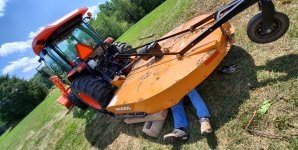 tractor - Copy.jpg