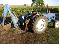 New Holland backhoe 001.jpg New Holland backhoe 001.jpg