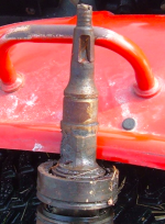 MF 31 shaft keyway ruined.png