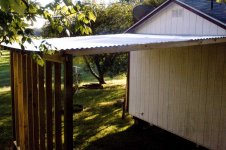 Day 4 09 Roof on.jpg