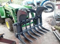 LC.Root_Rake_Grapple_Tractor_Attachment.IMG_20120601_083326-405x300 (Medium).jpg