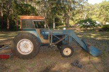 tractor9.jpg tractor9.jpg
