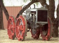390522-tractorjmassy.jpg