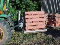 436293-Bricks.jpg