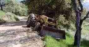 tractor1.jpg