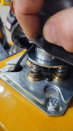 PilotControlSpringMod.jpg