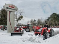 Mahindra Snow.jpg