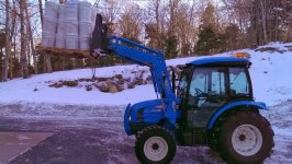 LS 5020 Tractor Lifting  1900#.jpg