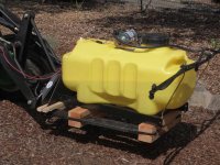 529273-sprayer2[1].jpg