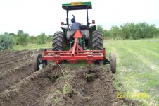 16Tractor-mounted-ripper-furrower-land-preparation-800x532.jpg