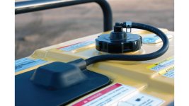 subarufuelcap1_10708119.jpg