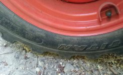 Titan_tire_25x8x14.jpg