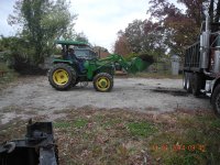 Loading Manure 012.JPG