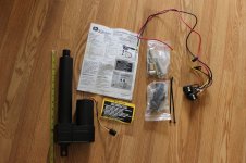 bm20701 John Deere Lift.jpg