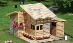 pallet-house.jpg