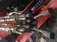 rear_hydraulics1.JPG rear_hydraulics1.JPG