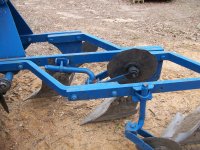 Ford Model 101 Coulter U Bolt Sheared.jpg