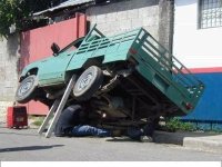 707441-CarRepair.jpg