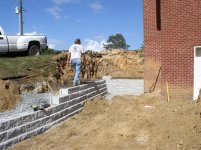 745675-Retaining wall 015 (Small).jpg