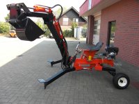 Towable_Backhoe_2.jpg