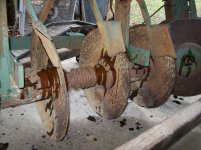 3-19-15_4 DISC-2 GANG DISC HARROW6.jpg 3-19-15_4 DISC-2 GANG DISC HARROW6.jpg