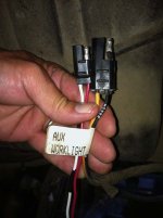 tractor_plug1.jpg tractor_plug1.jpg