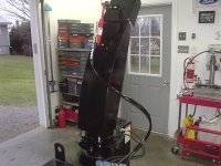 Hydraulic chute deflector cylinder mounted 3.JPG