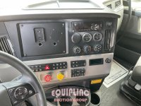 cehkl7771-18.jpg
