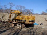 17-220632-Cat225excavator.jpg