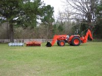 630106-tractor-3.jpg