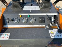 2202-6.jpg