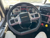 201380-35.jpg
