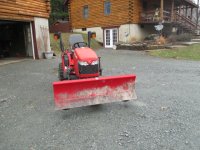 tractorsnow2.JPG