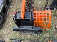 7038-4.jpg