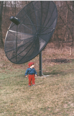 Dan satellite dish.png