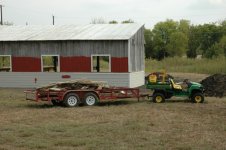 752127-gator working with trailer 640.jpg